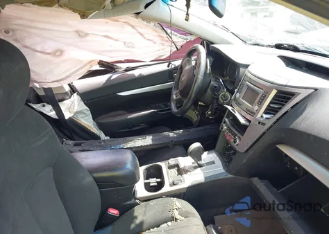 2014 Subaru Legacy 2.5I Premium из США, поврежденный, VIN 4S3BMBC63E3025697